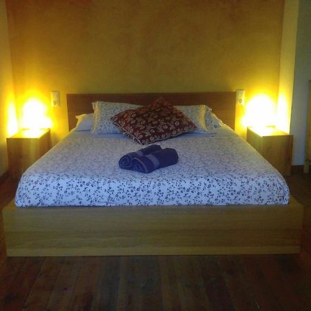 Apartamentos Saltarel-Lo Besalú Εξωτερικό φωτογραφία