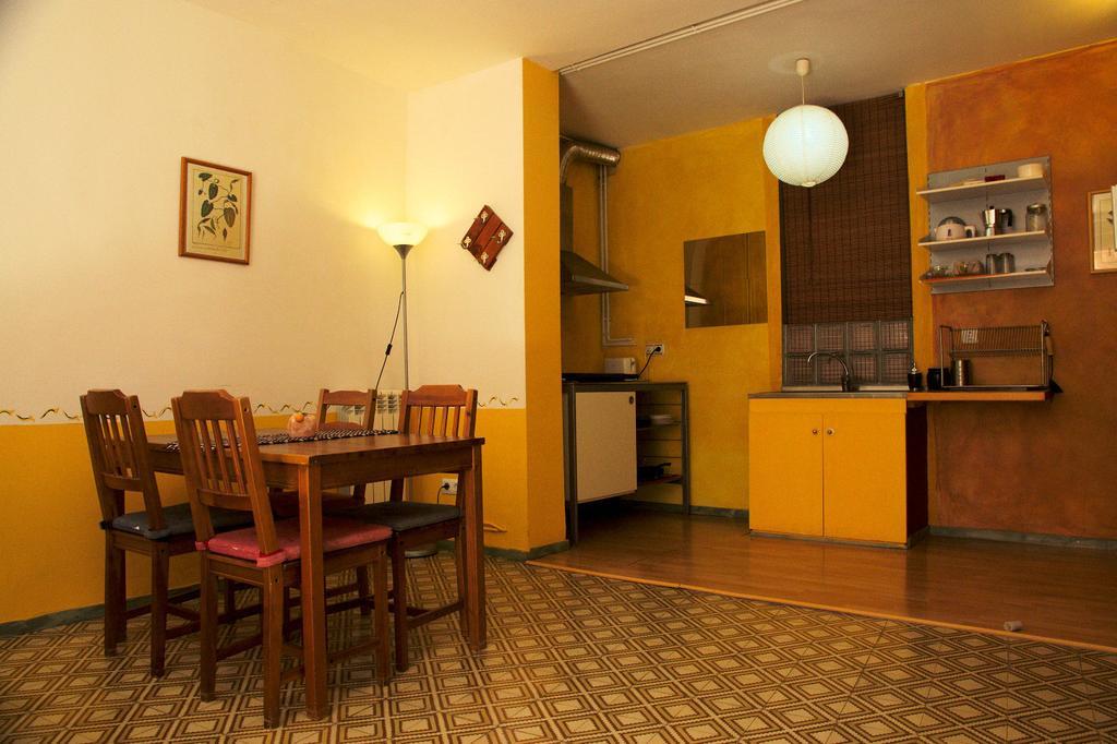 Apartamentos Saltarel-Lo Besalú Εξωτερικό φωτογραφία