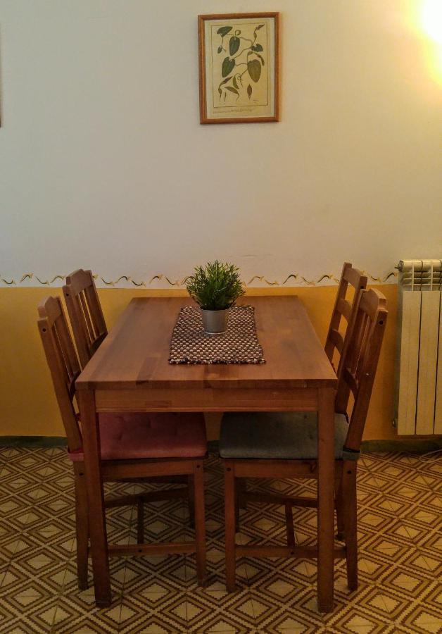 Apartamentos Saltarel-Lo Besalú Εξωτερικό φωτογραφία