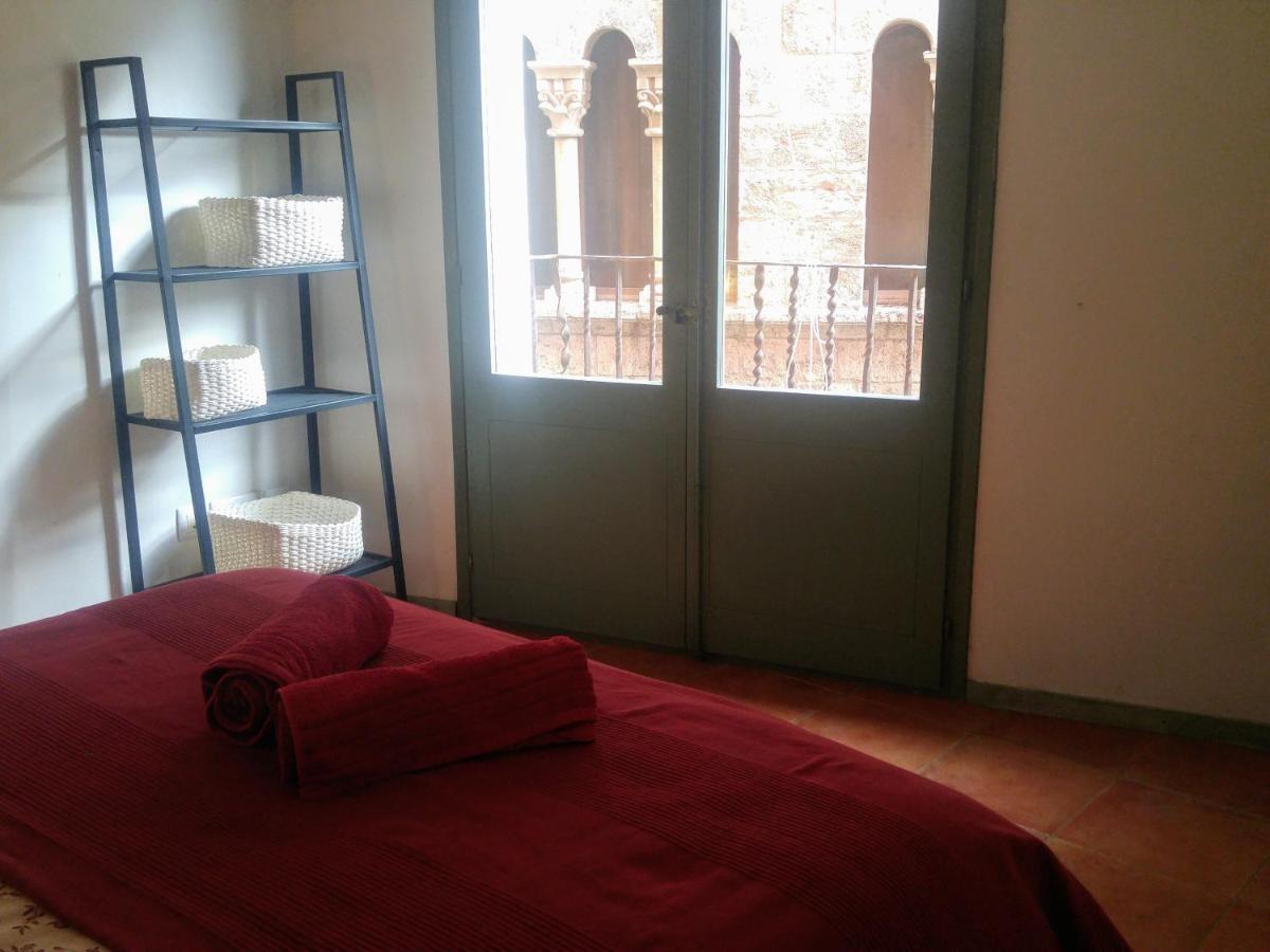 Apartamentos Saltarel-Lo Besalú Εξωτερικό φωτογραφία